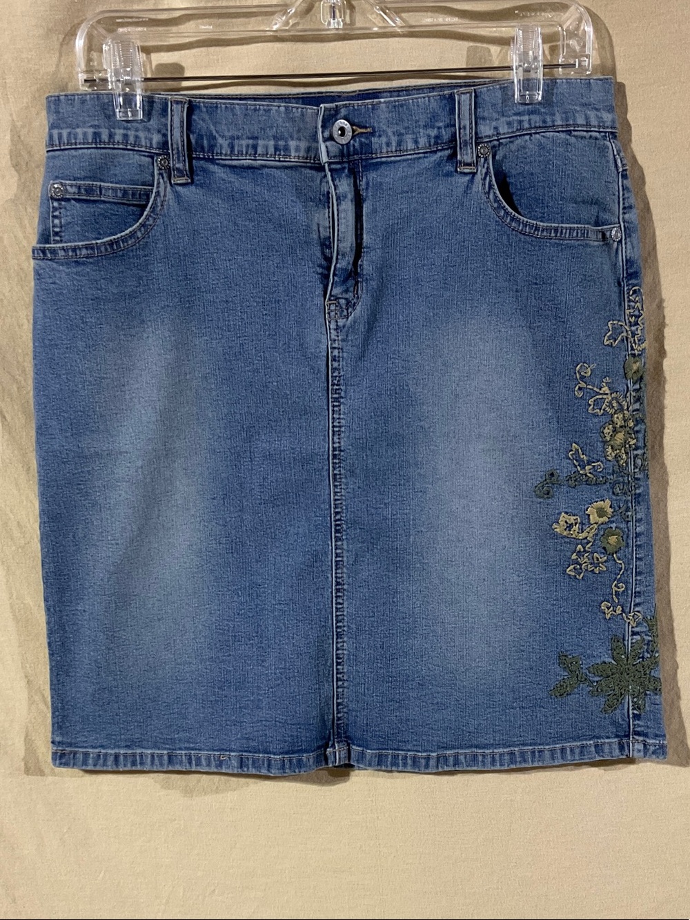 Axcess Size 10 Blue Denim Skirt with Green Floral Embroidery